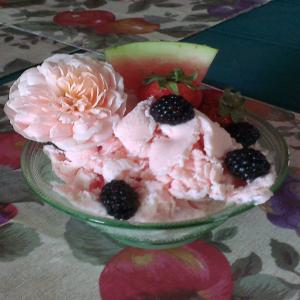 Homemade Watermelon Ice Cream_image
