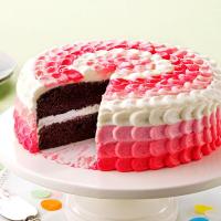 Cake with Buttercream Decorating Frosting_image