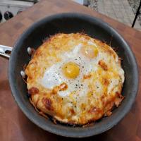 Sunny's Easy Bacon 'n' Egg Breakfast Pizza image