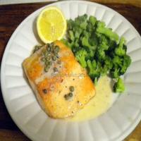 Grilled Salmon with White Wine Cream Sauce Recipe - (4/5)_image