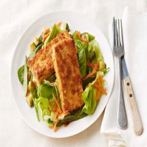 Panko-Crusted Tofu with Salad_image