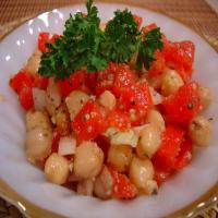Tomato, Vidalia Onion, & Chickpea Salad_image