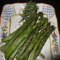 Rosemary Steamed Asparagus image