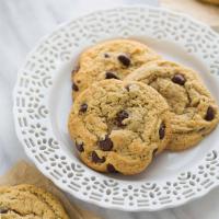 Almond Flour Chocolate Chip Cookies {Grain-Free}_image