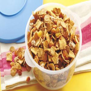 Skinny Honey Nut Snack Mix image