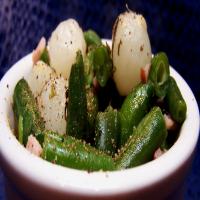 Green Beans and Pearl Onions_image