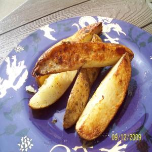Oven Baked Crispy Potato Fries_image