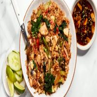 Khao Phat Kai (Thai Fried Rice With Chicken) image