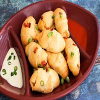 Game Day Stuffed Crescent Rolls_image