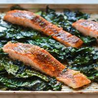 Sheet-Pan Blackened Salmon with Garlicky Kale_image