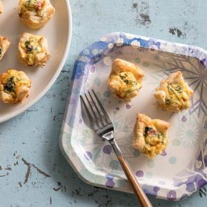 Ham-and-Cheese Spinach Puffs_image