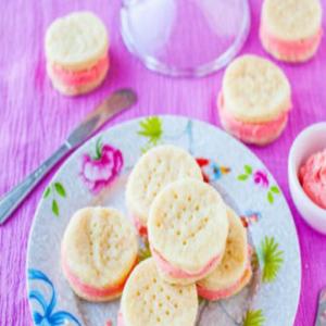 Buttery Sugar Wafer Sandwich Cookies_image