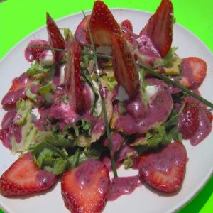 Wild Strawberry Salad W/ Pepper Toasted Parmesan Crisps & Bl_image