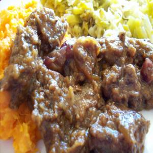 Yummy Scrummy Braised Beef With Red Wine and Cranberry_image