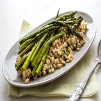 Barley and Herb Salad With Roasted Asparagus_image