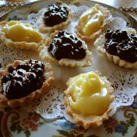 Fruit Tartlets With Lemon Curd_image