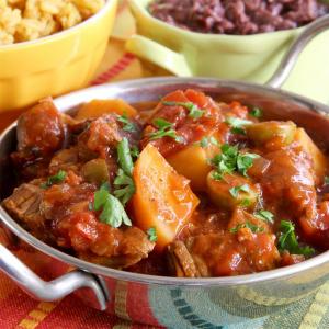 Slow Cooker Spanish Beef Stew_image