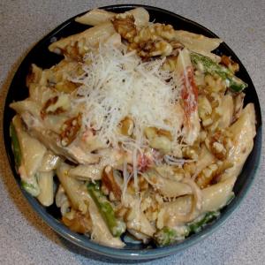 Penne Cremini -- With Sun-Dried Tomatoes and Walnuts_image
