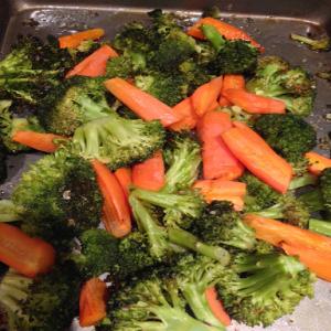 Roasted Broccoli and Carrots Recipe - (3.5/5)_image