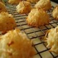HOME MADE COCONUT MACAROONS_image