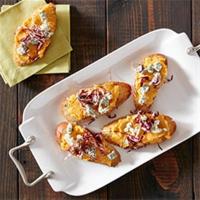 Butternut Crostini with Radicchio and Blue Cheese_image