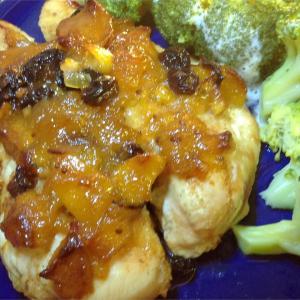 Broiled Chicken Breasts with Chutney-Lime Glaze and Broccoli Slaw_image