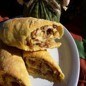 Cinnamon Pecan Rolls , Burrito Style_image