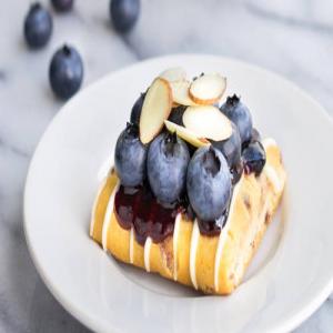 Blueberry Cinnamon Coffeecake image