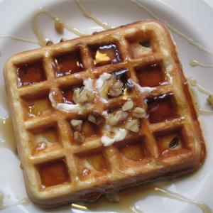Crispy Walnut Maple Waffles_image