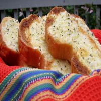Basil-Garlic Cheese Bread_image