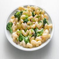 Broccoli and Bacon Mac and Cheese_image