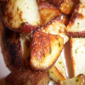 Roasted Garlic Potatoes_image
