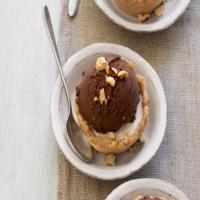 Chocolate-Hazelnut Ice Cream Cupcakes_image