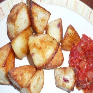 Potatoes With Spicy Tomato Sauce Tapas_image