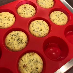 Keto Low-Carb Lemon Poppy Seed Muffins_image