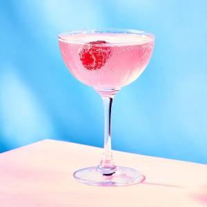 Pink gin 75 image