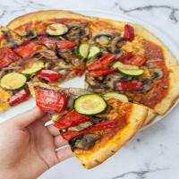 Grilled Veggie Pizza with Yeast-Free Crust_image