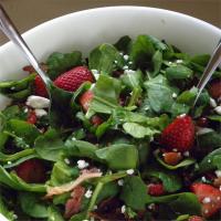 Strawberry Spinach Salad With Feta and Bacon_image
