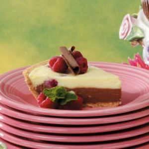 Two-Tone Cheesecake Pie_image