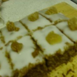 Gingerbread Cube Cakes_image