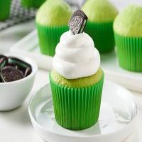 Oreo-Shamrock Cupcakes_image