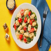Gnocchi with Spinach & Grape Tomatoes topped with Garlic Butter Breadcrumbs_image
