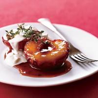Honey-Roasted Plums with Thyme and Crème Fraîche_image