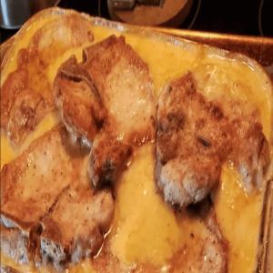 Pork Chops and Scalloped Potatoes_image