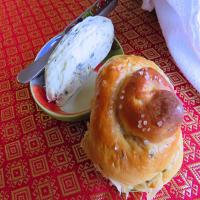 Caramelized Onion Rolls With Herb Butter image