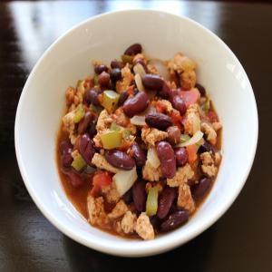 Spicy Turkey Chili With Fresh Vegetables_image