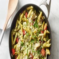 Pesto Pasta with Chicken and Tomatoes image