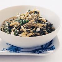 Pasta with Green Vegetables and Herbs_image