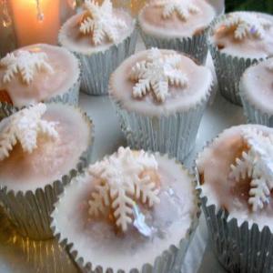 Magical Christmas Fairy Cakes - Christmas Fairy Cupcakes_image