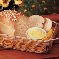 Oatmeal Yeast Bread_image